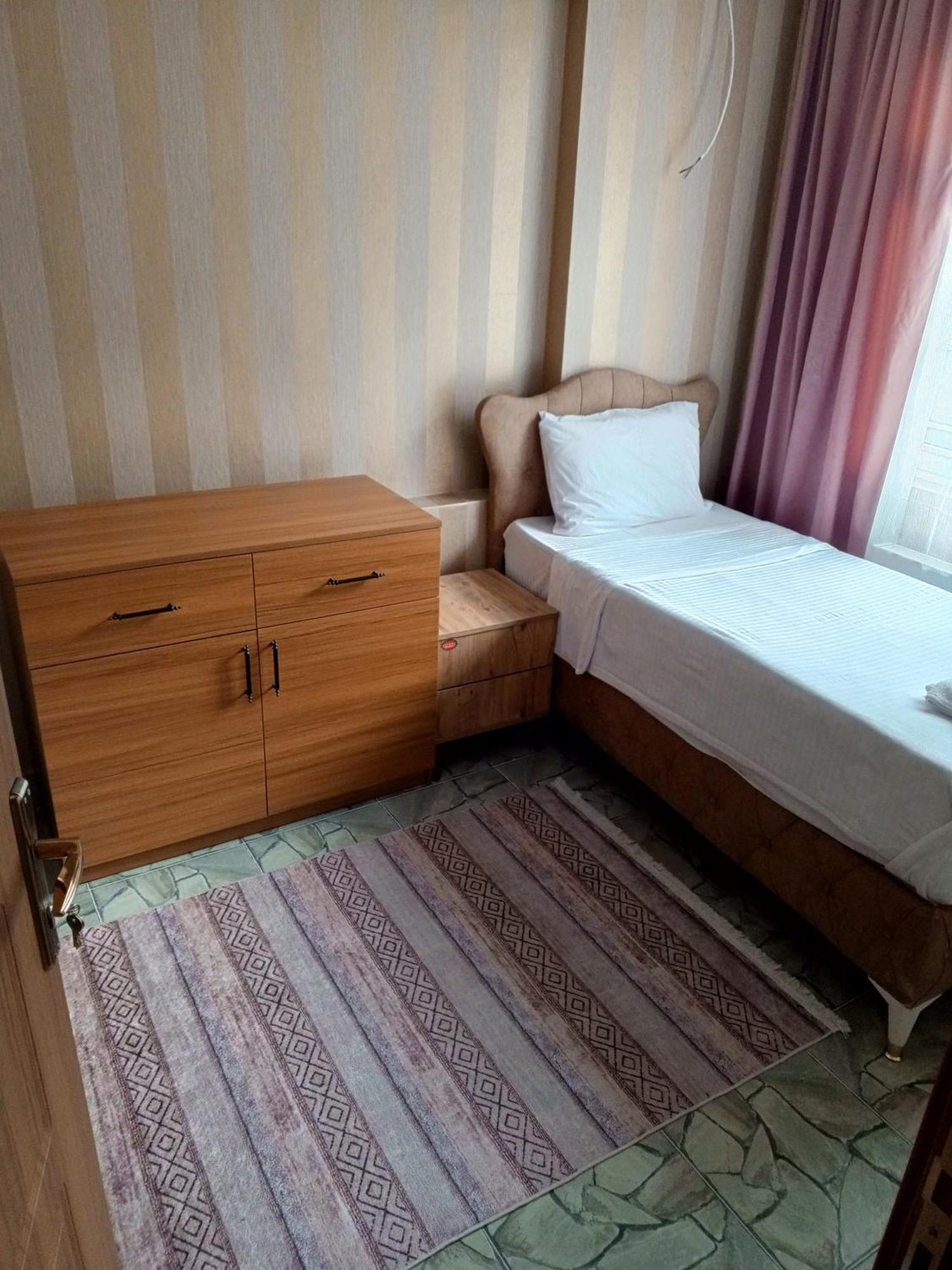 Hotel Eylueluem *